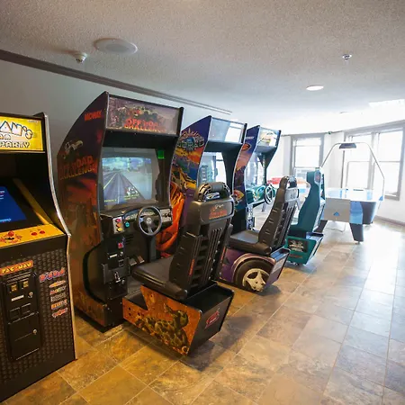 Oakwood Resort-2